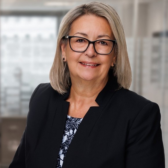 Meet your Posher, Linda - Picture 1 of 1